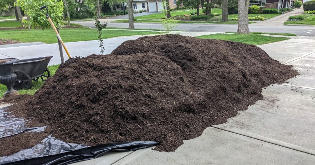 mulch delivery austintown oh