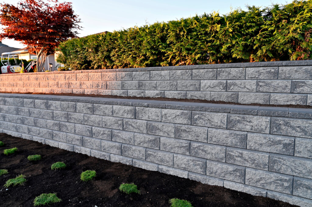 retaining wall contractor austintown oh